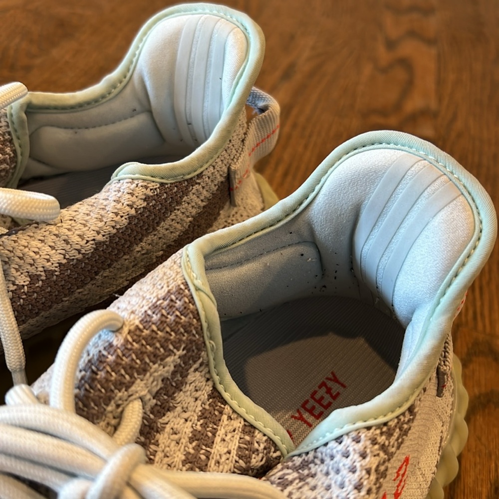 Yeezy Boost 350 V2 blue tint sneakers - Picture 11 of 14